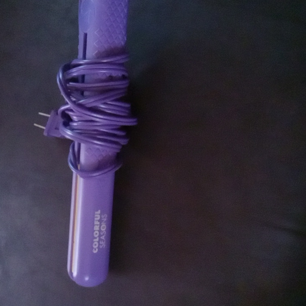 Colorful seasons straightener